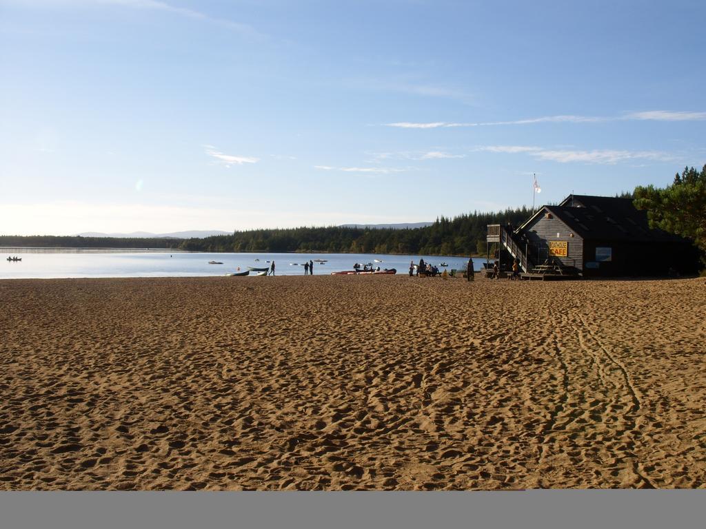 Cairngorm Lodge Youth Hostel Loch Morlich ภายนอก รูปภาพ