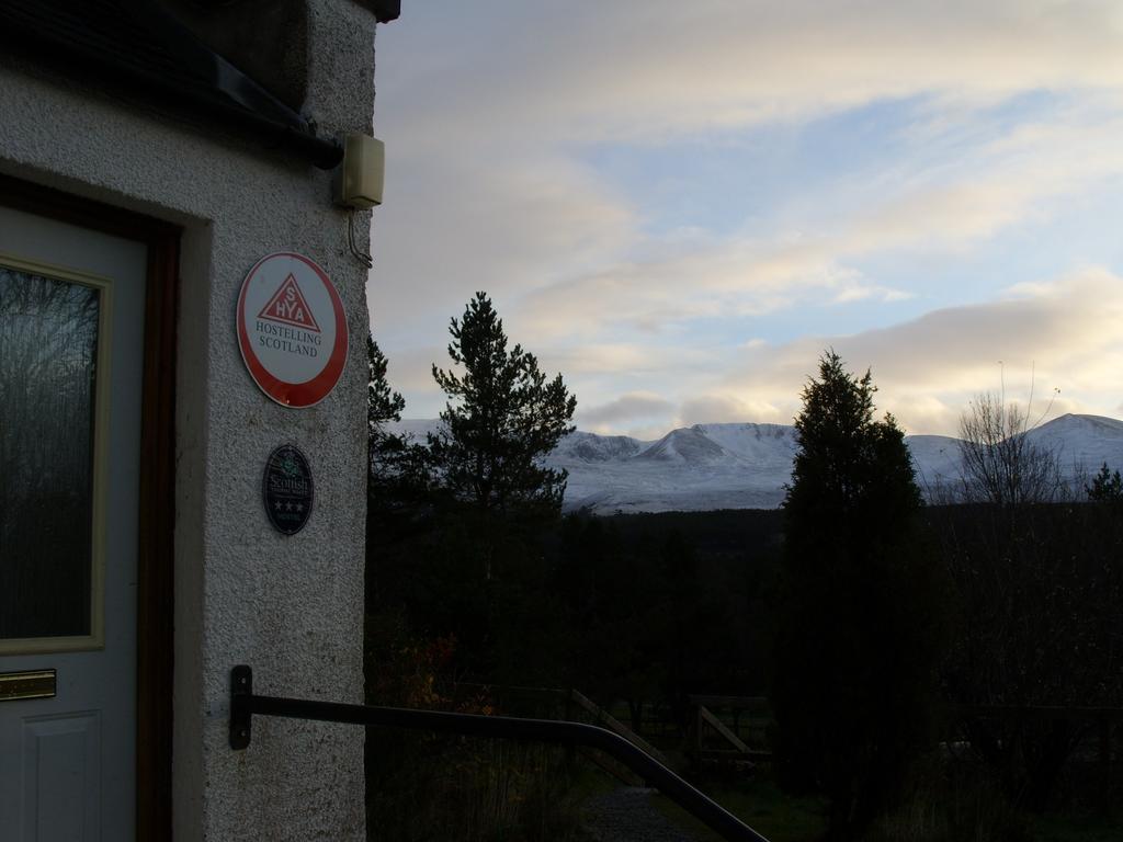 Cairngorm Lodge Youth Hostel Loch Morlich ภายนอก รูปภาพ